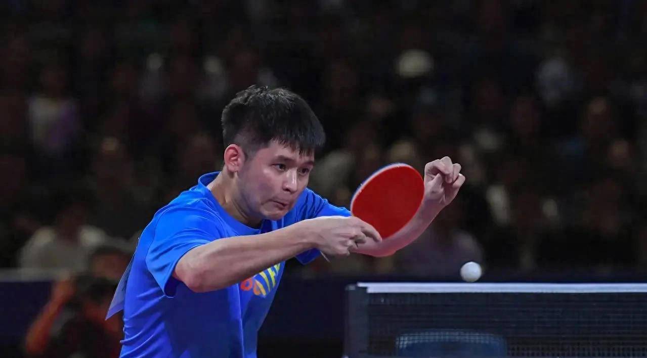 由于他的骨 由于他的骨